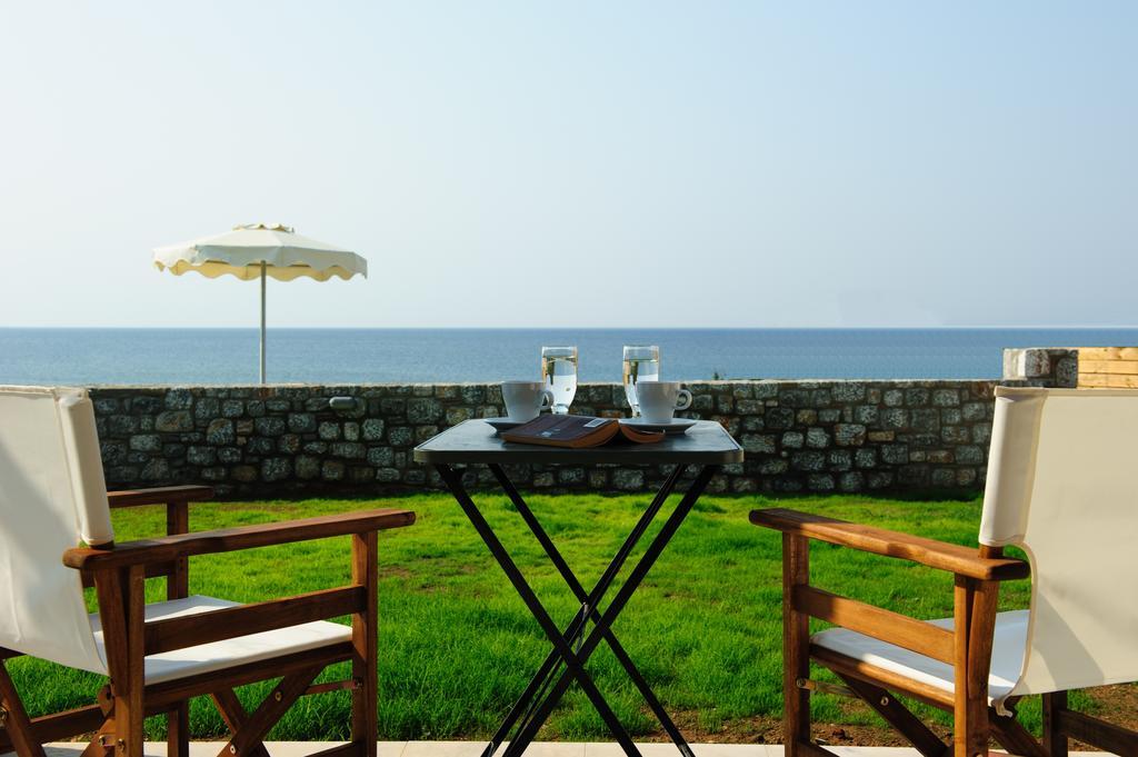 Alisahni Beachfront Villas Киотари Экстерьер фото